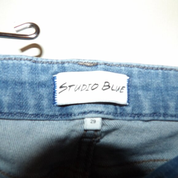 Studio Blue Mid Rise Light Wash Skinny Jeans Sz 29 - Picture 4 of 5